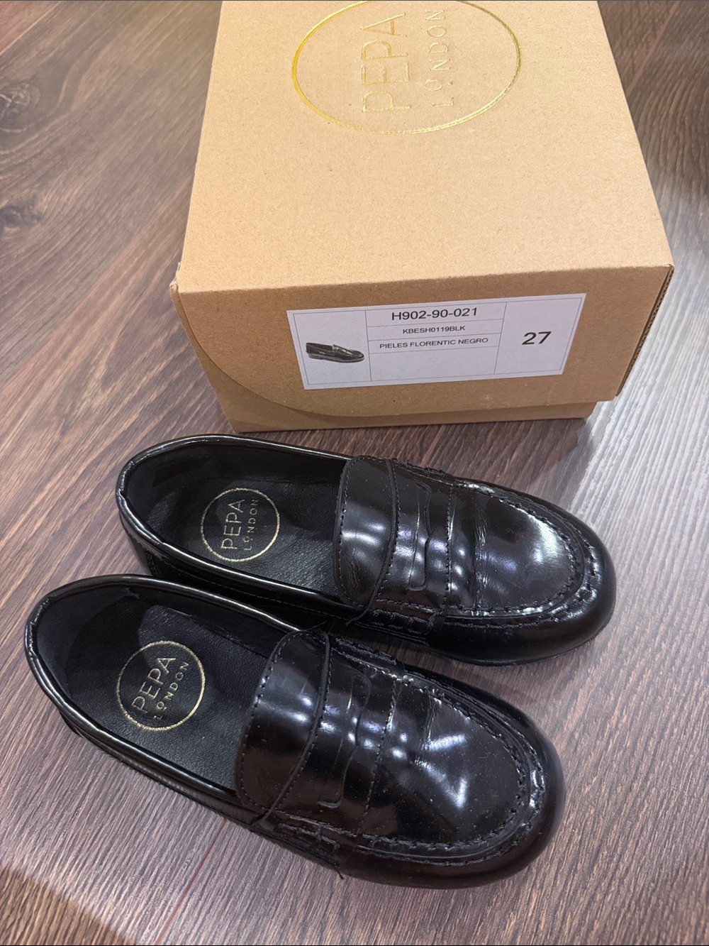 Pepa London Leather Black Moccasins Sz: 27EU 10US